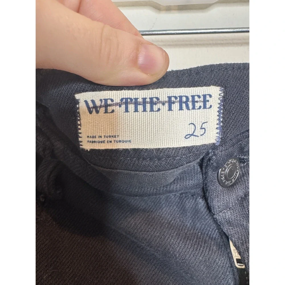 We The Free Shorts Womens 25 Black Bluebell Low Rise Pleated Short Free People‎